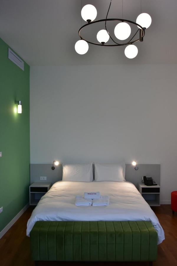 Osten Art Hotel Skopje Exteriör bild