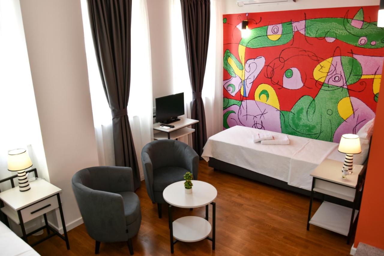 Osten Art Hotel Skopje Exteriör bild