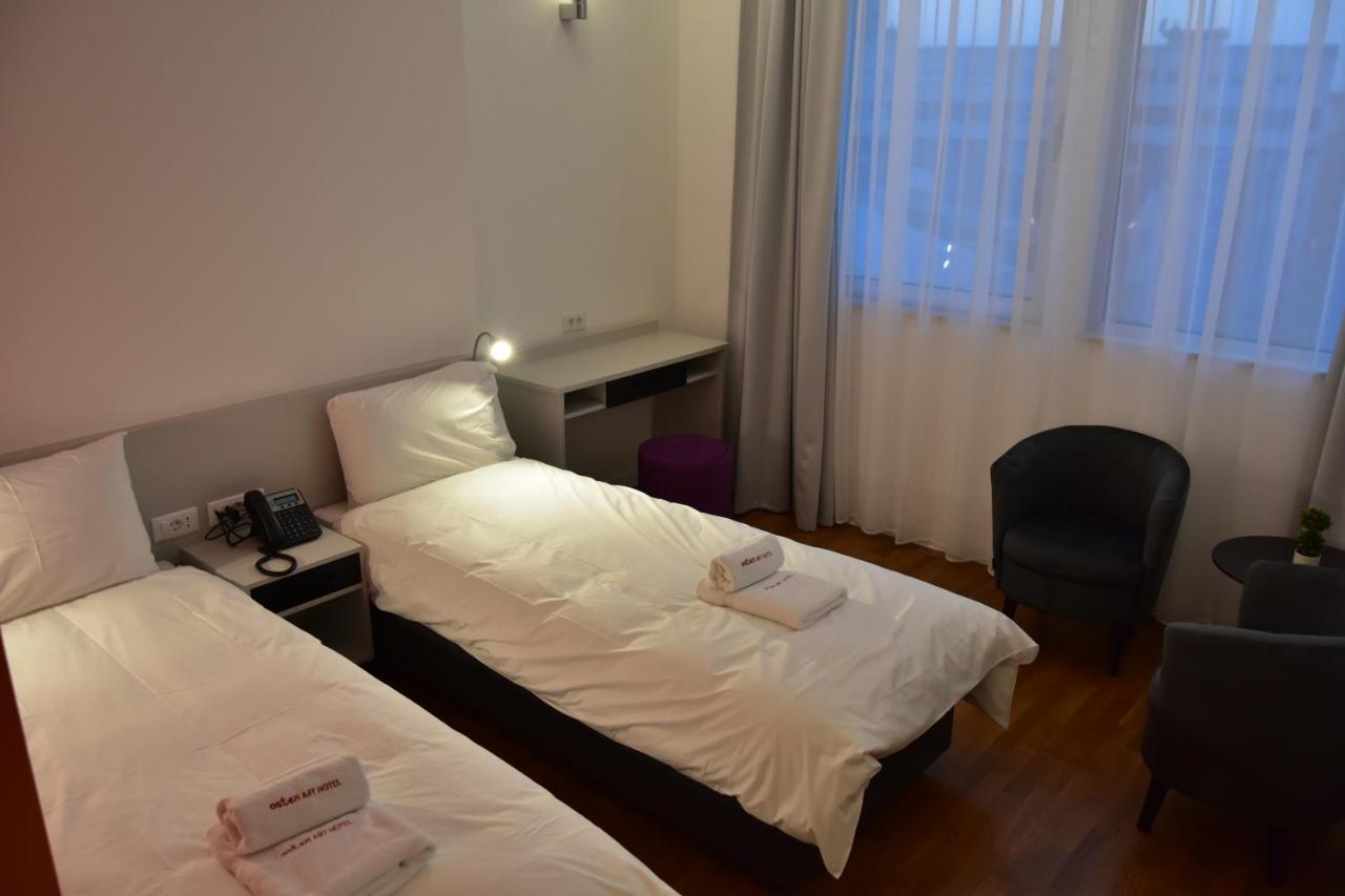 Osten Art Hotel Skopje Exteriör bild