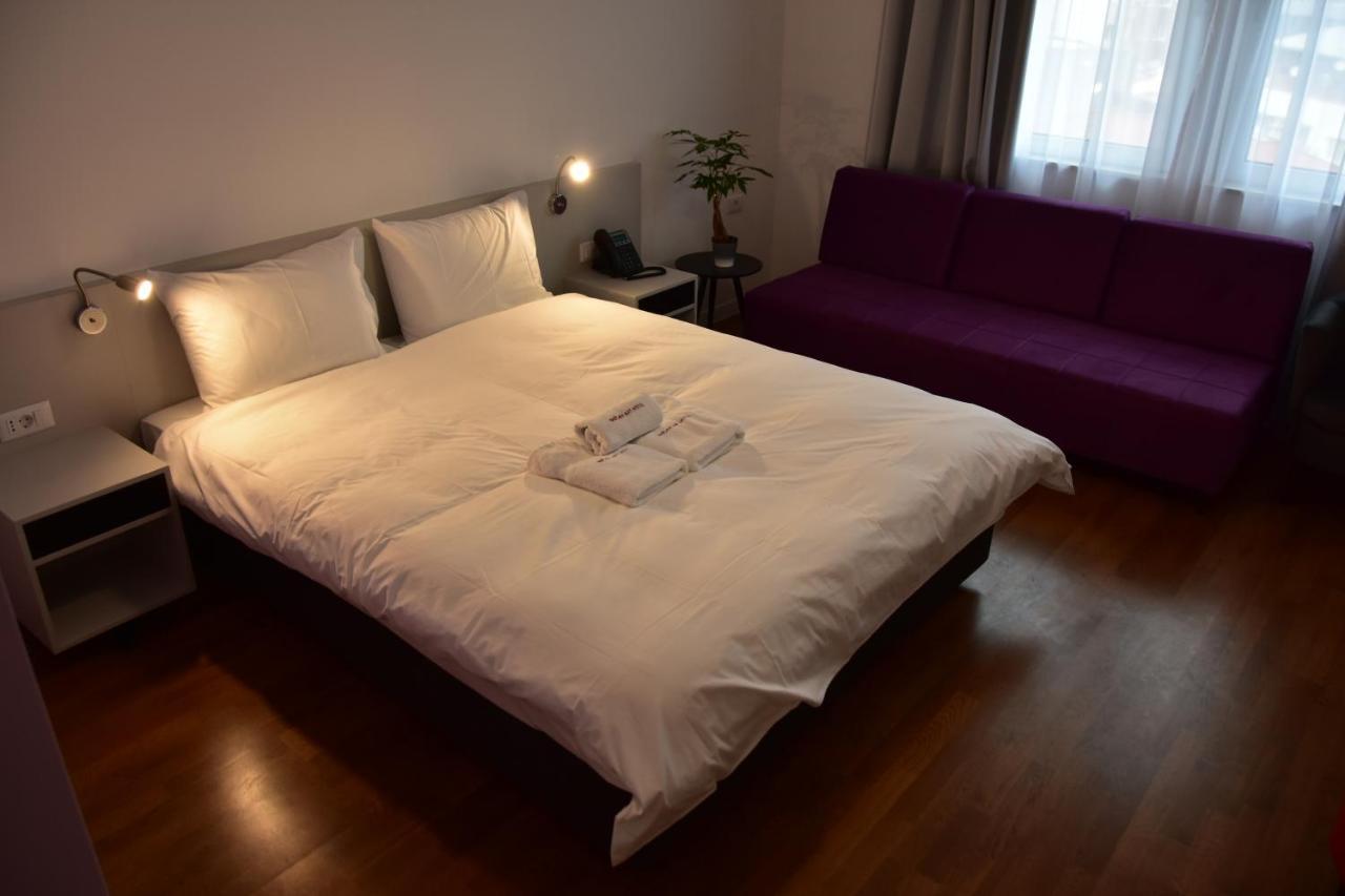 Osten Art Hotel Skopje Exteriör bild